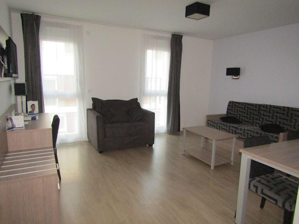 Tulip Inn Massy Palaiseau - Residence Zewnętrze zdjęcie